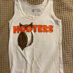 Women’s hooters tank top